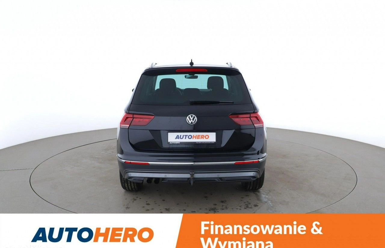 Volkswagen Tiguan cena 95400 przebieg: 143492, rok produkcji 2016 z Połczyn-Zdrój małe 529